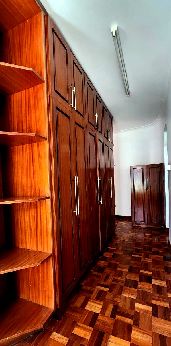 Homely 5-Bed Townhouse with DSQ in Lavington Gated Community
