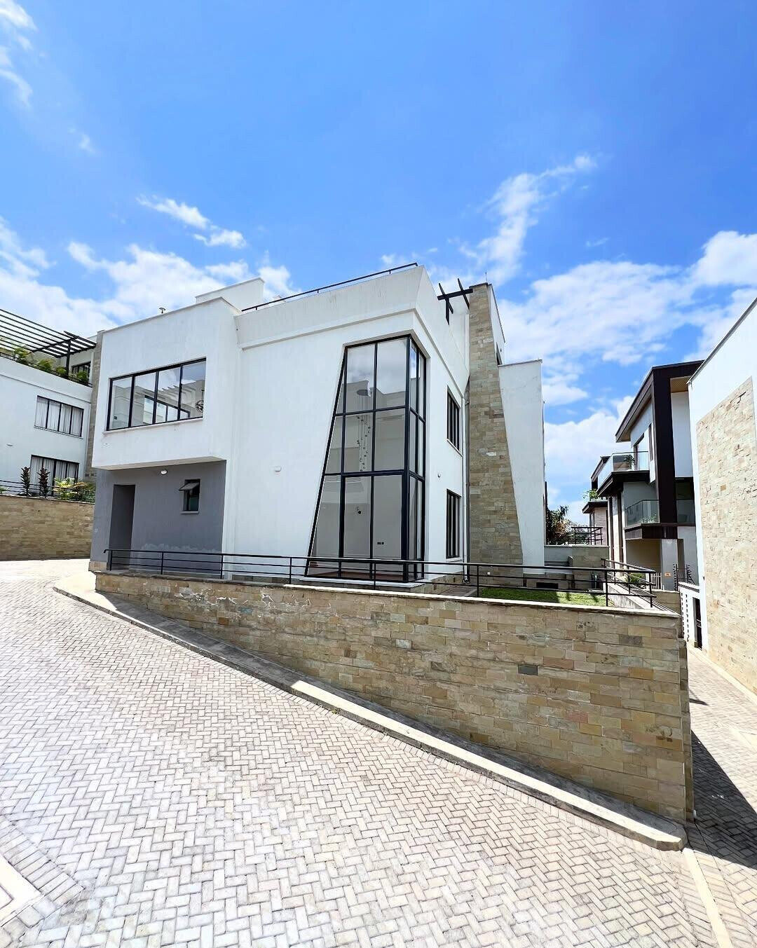 Brand New 5BR All-Ensuite Townhouse with Home Office - Lavington