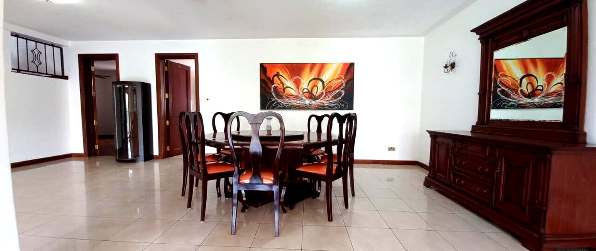 Sunken Lounge Townhouse with DSQ & Private Garden - Brookside