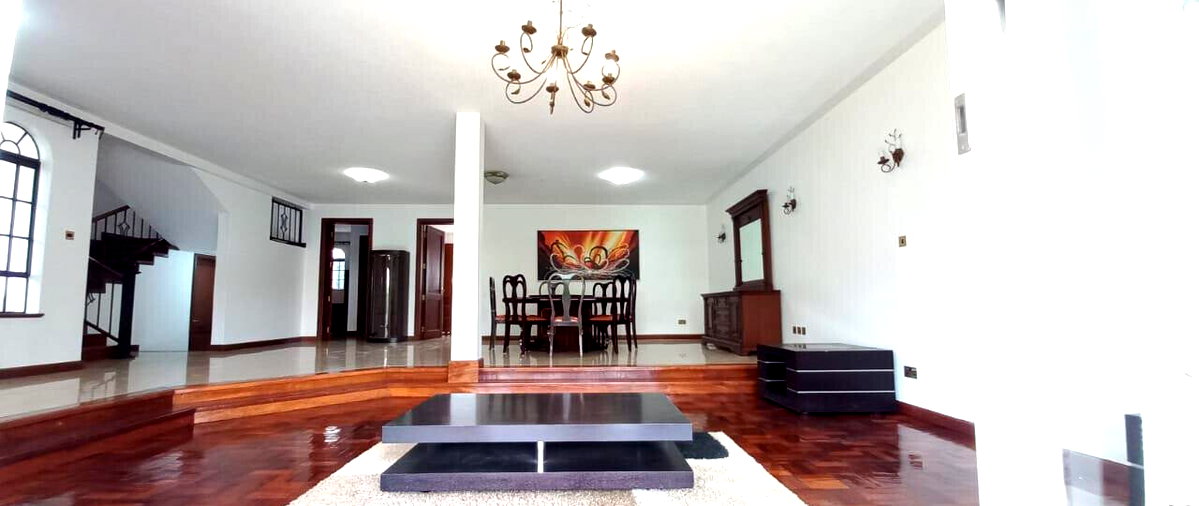 Sunken Lounge Townhouse with DSQ & Private Garden - Brookside
