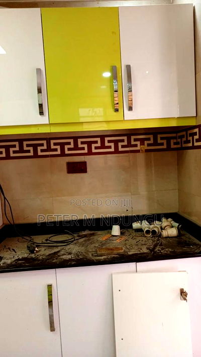 4bdrm Maisonette in Membley for rent - Image 15