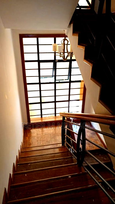 4bdrm Maisonette in Membley for rent - Image 11