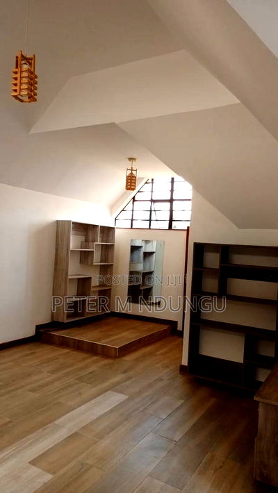 4bdrm Maisonette in Membley for rent - Image 6