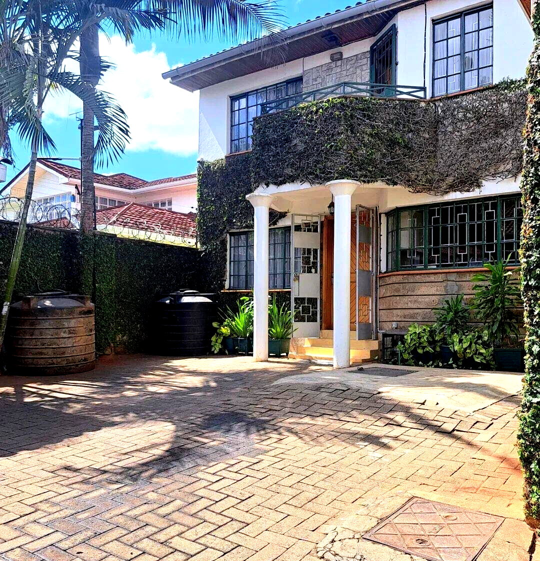 Remodeled 5BR Corner Townhouse with Bigger Backyard - Kileleshwa