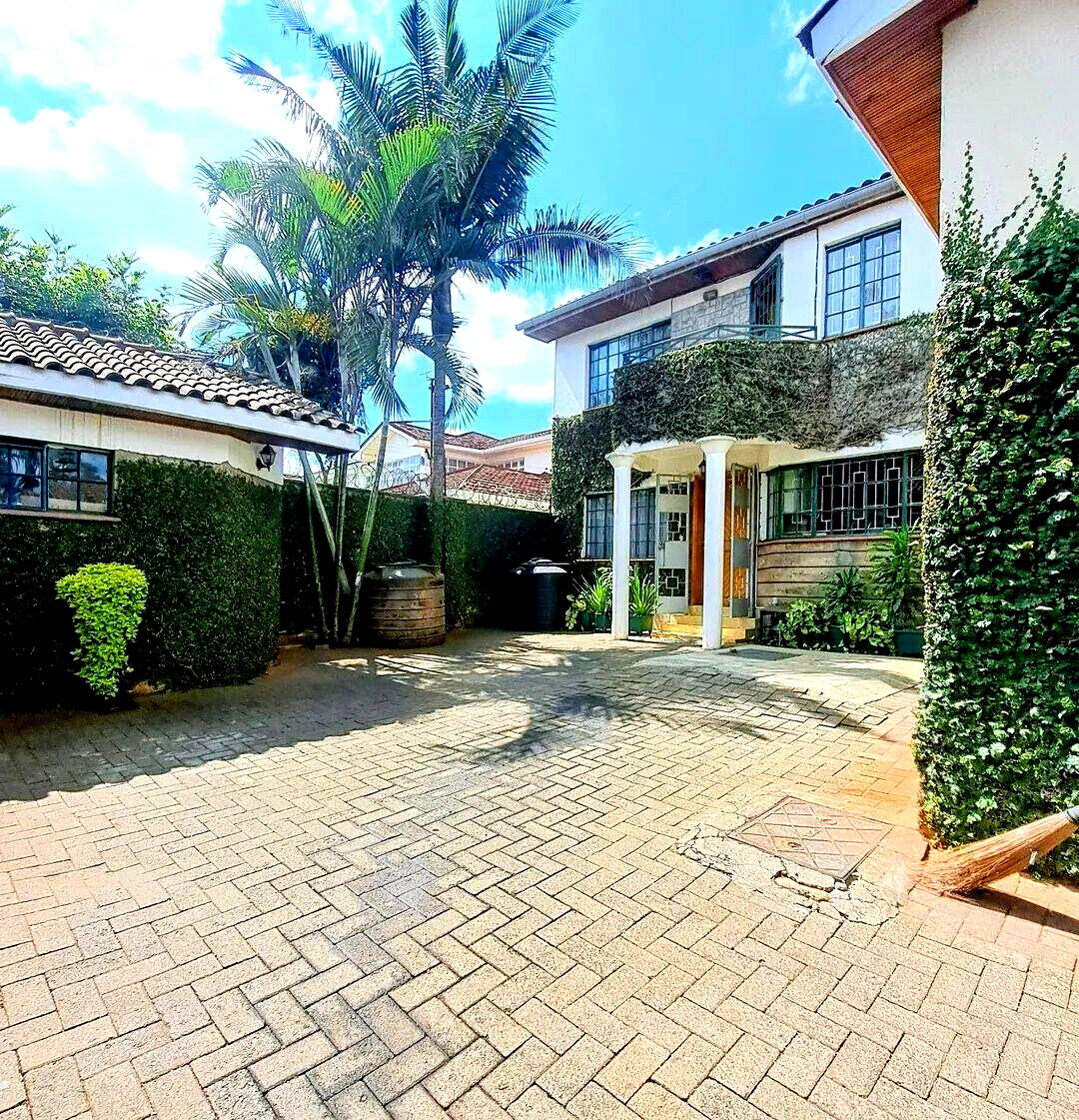 Remodeled 5BR Corner Townhouse with Bigger Backyard - Kileleshwa