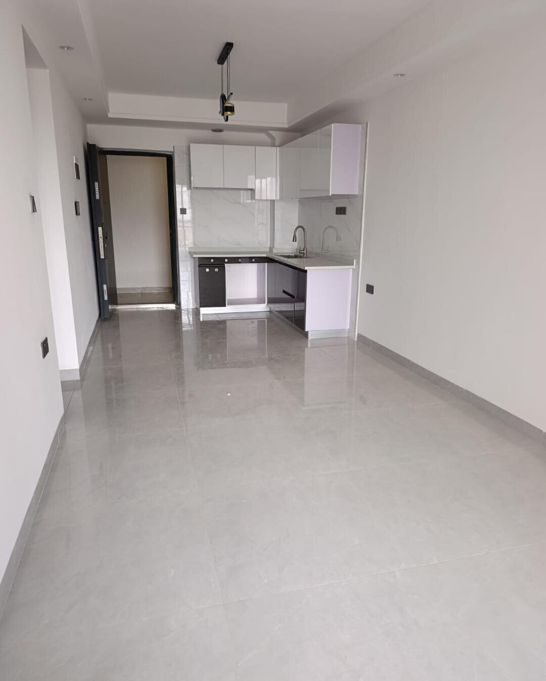 2BR with Heated Pool & Rooftop Coffee Bar - Kilimani