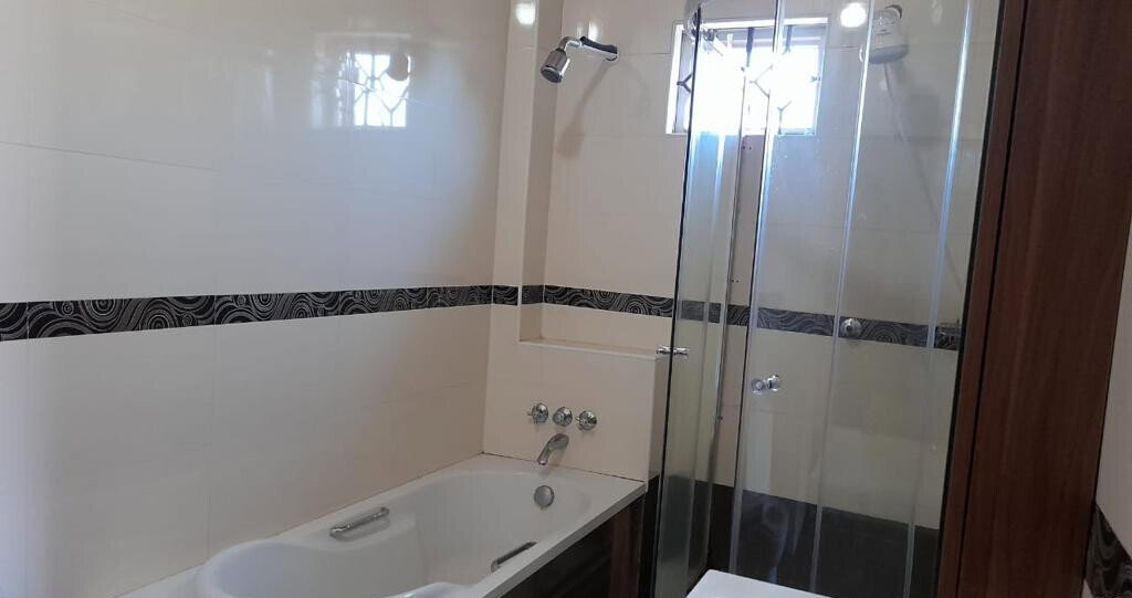 1.1 Acre Runda Retreat at KSh 300K
