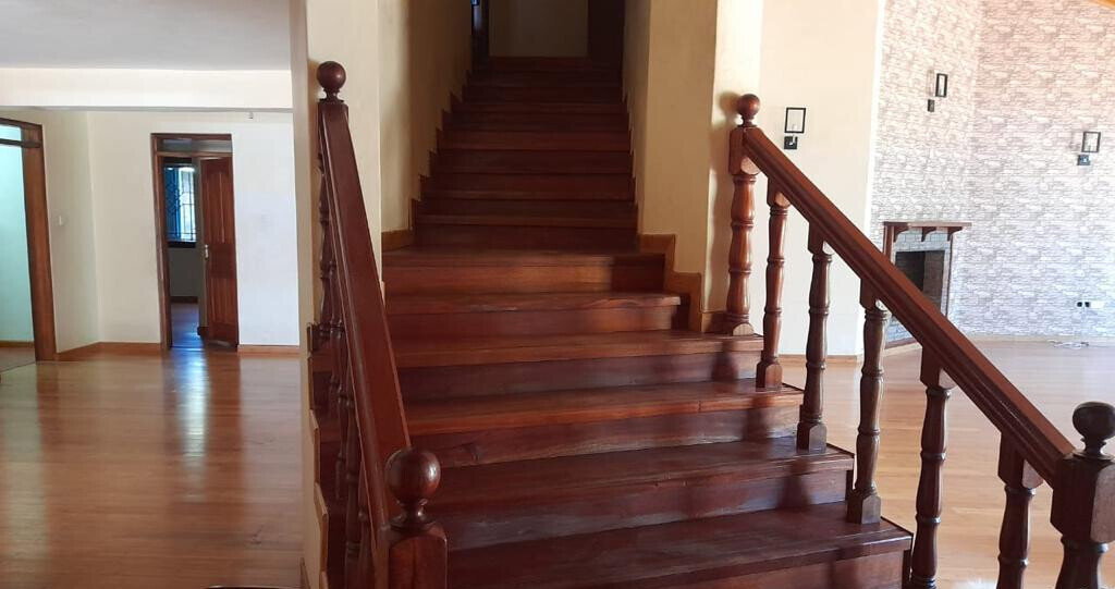 1.1 Acre Runda Retreat at KSh 300K