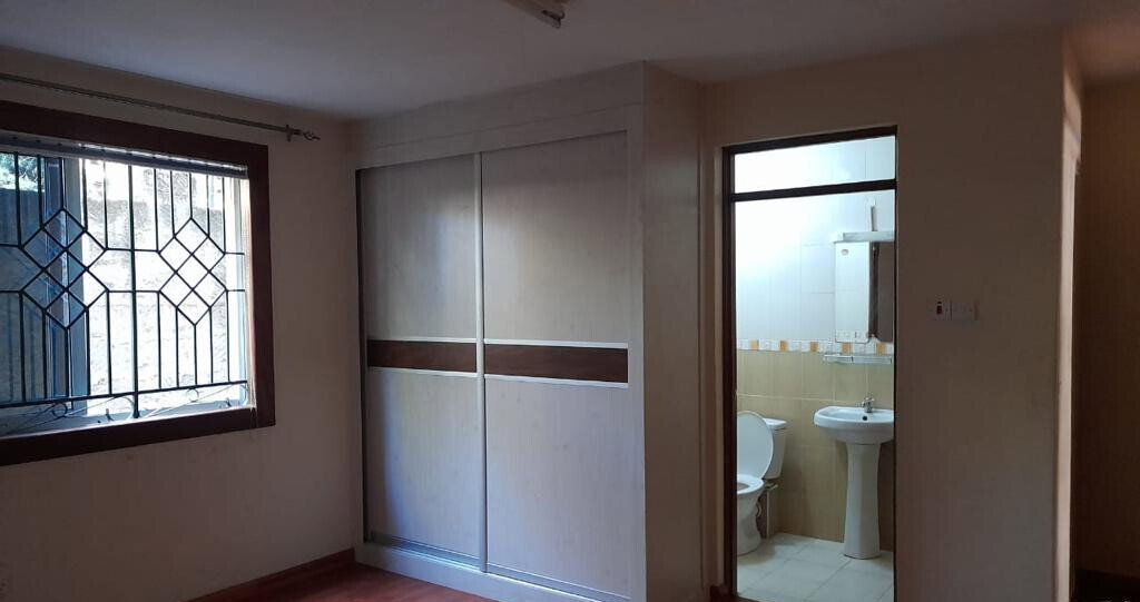 1.1 Acre Runda Retreat at KSh 300K