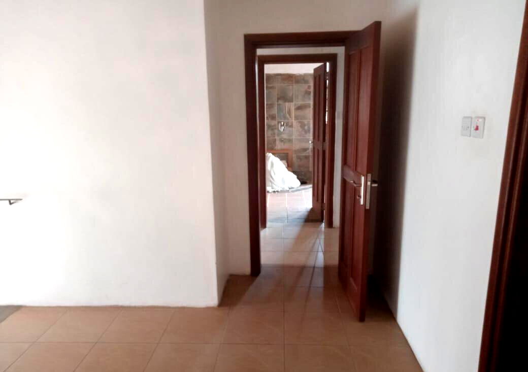 5BR Maisonette with DSQ & Rooftop Balcony – Kerarapon, Nairobi