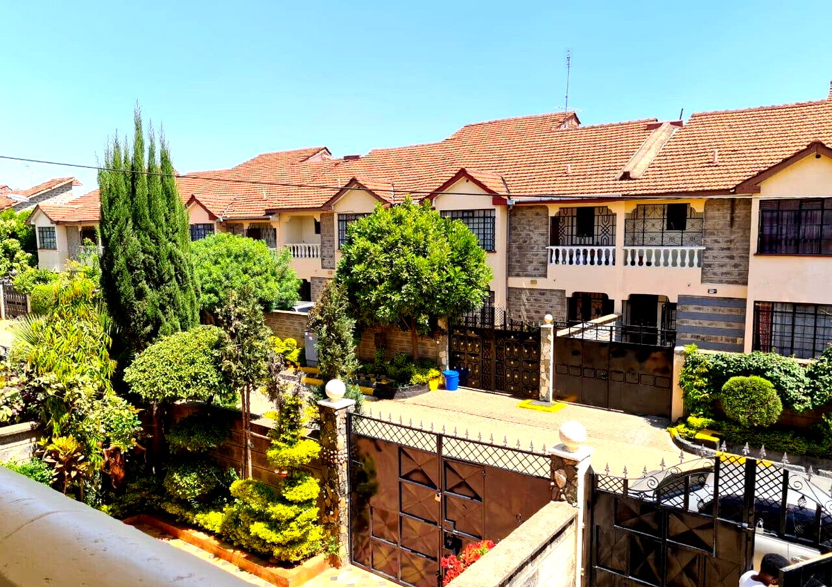 4BR All-Ensuite Townhouse with Balcony Near Wilson Airport - South C