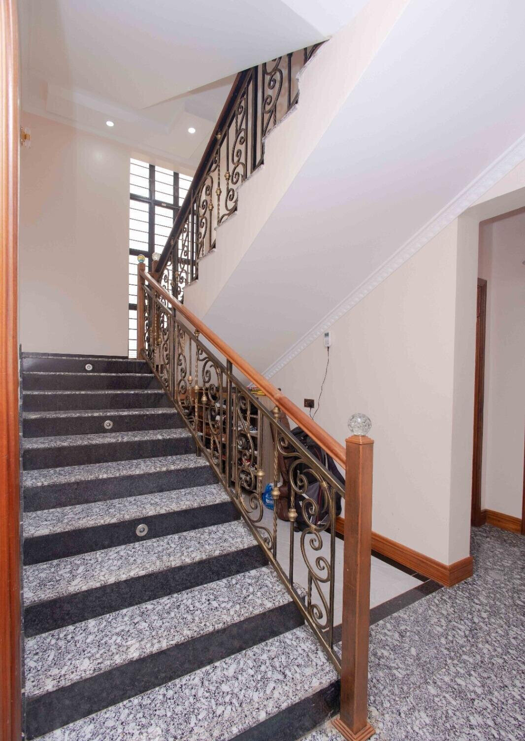 4BR Townhouse with Sunken Living Room & Gym - Kahawa Sukari