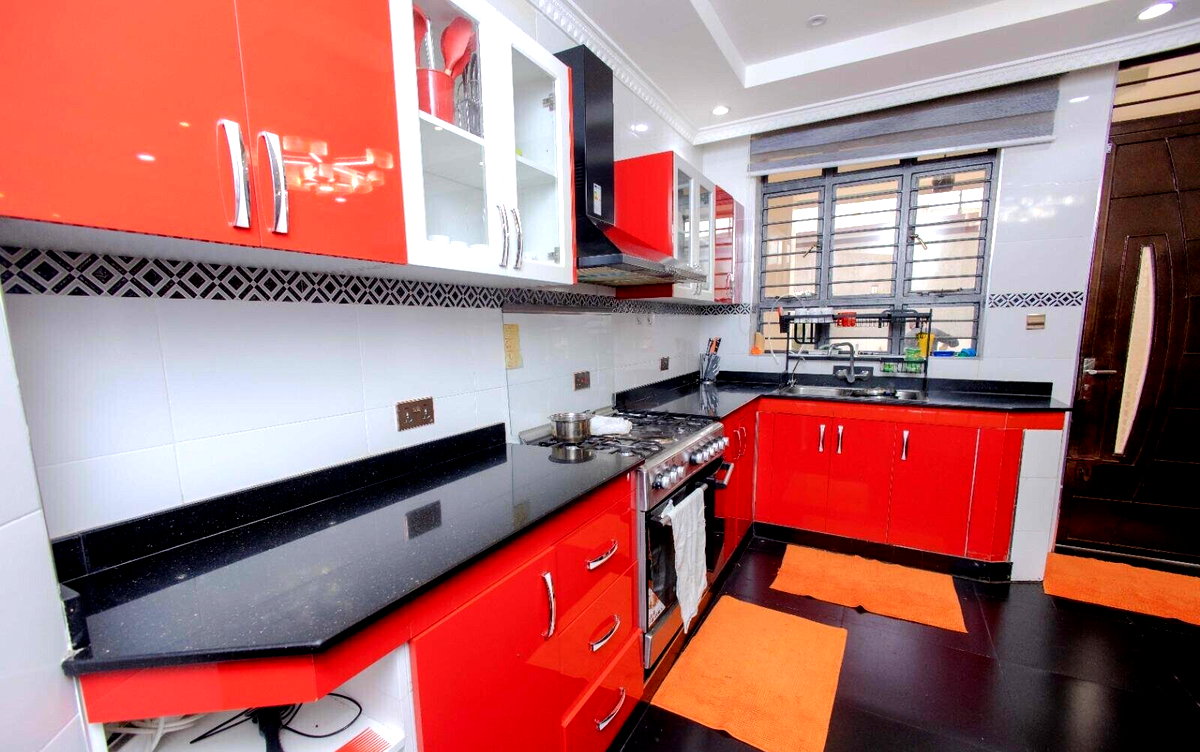 4BR Townhouse with Sunken Living Room & Gym - Kahawa Sukari