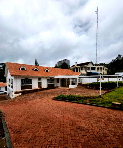 KSh 450K 5BR Villa with Garden