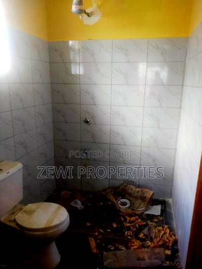 4bdrm Bungalow in Cypa Estate Matasia for sale - Image 3