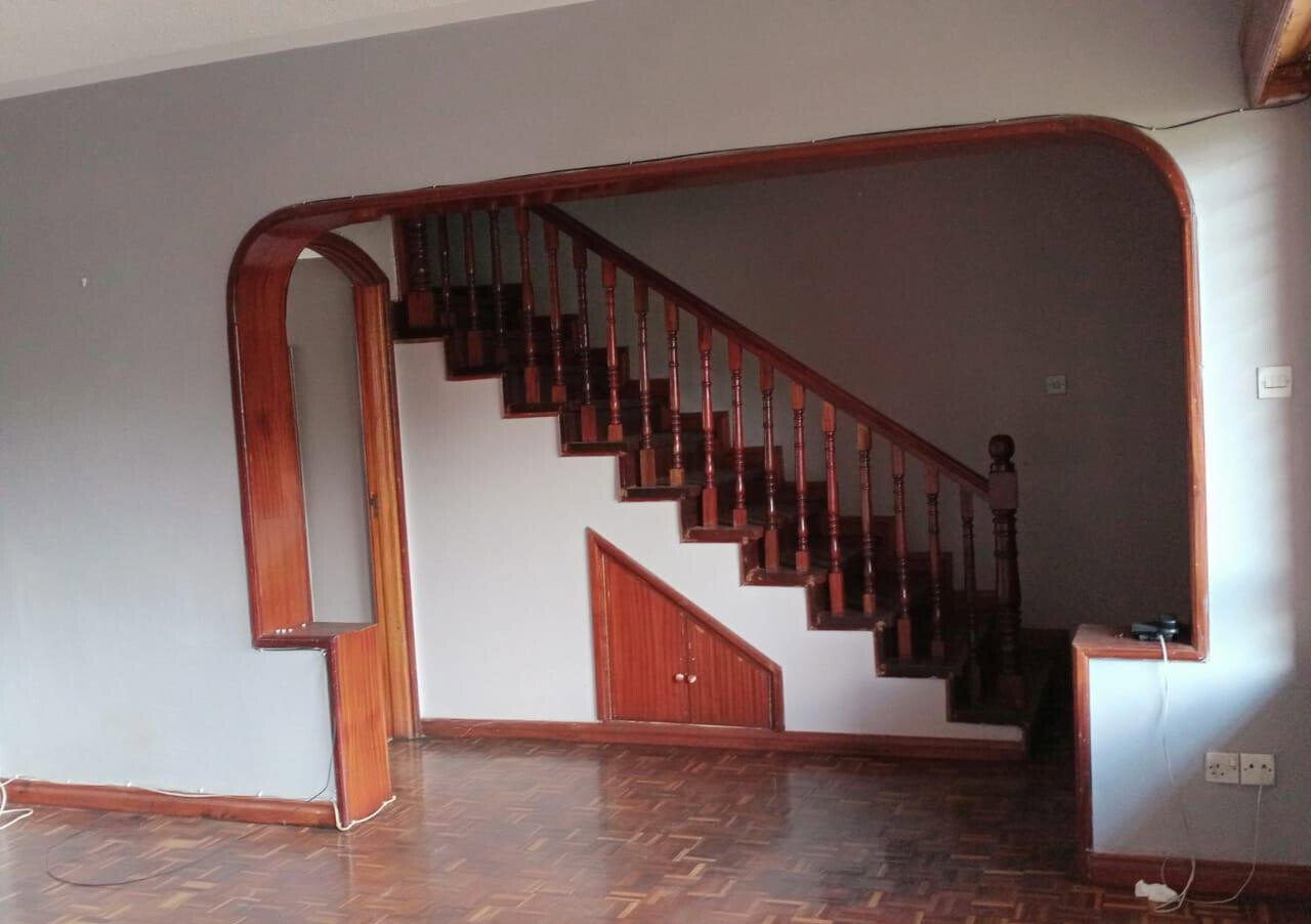 4BR Townhouse with Prayer Room & Electric Fence - Westlands