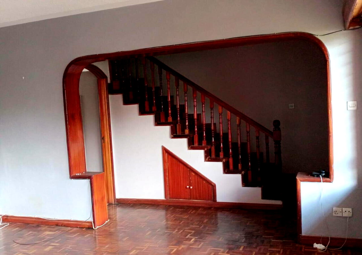 4BR Townhouse with Prayer Room & Electric Fence - Westlands