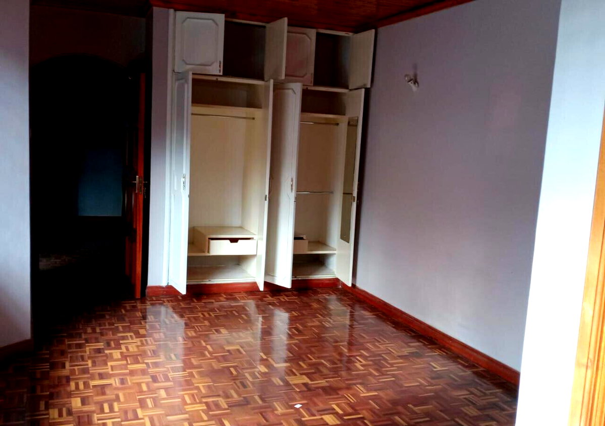 4BR Townhouse with Prayer Room & Electric Fence - Westlands