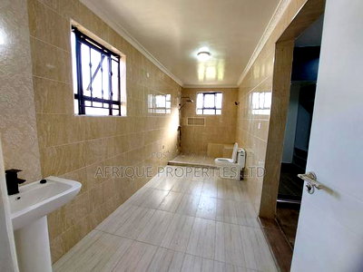 7bdrm Mansion in Ridgeway, Ridgeways for rent - Image 11