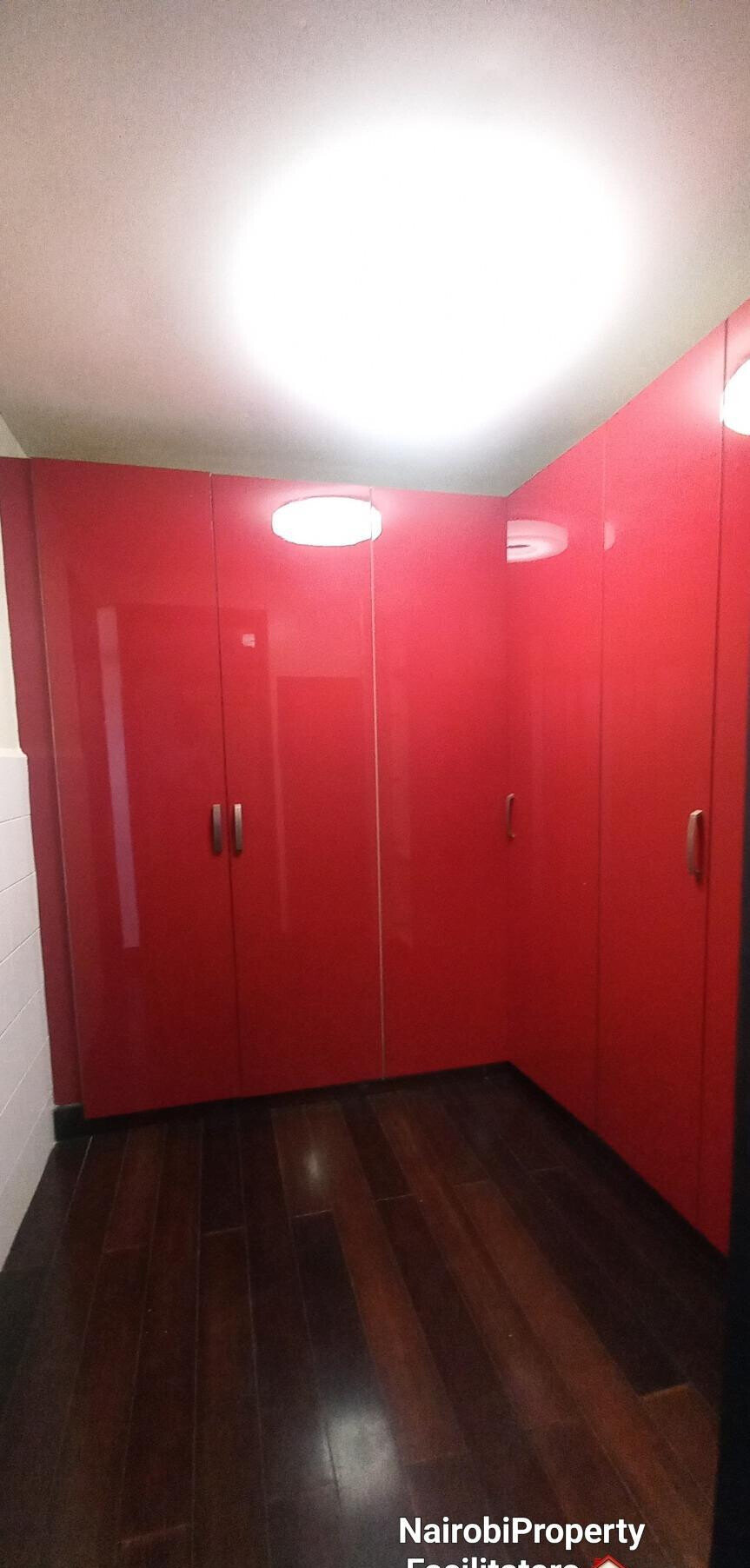 5-Ensuite Townhouse with Rooftop Jacuzzi & Private Pool - Lavington