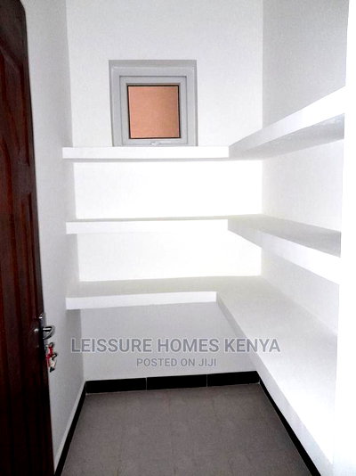 2bdrm Apartment in Lavington for sale - Image 10