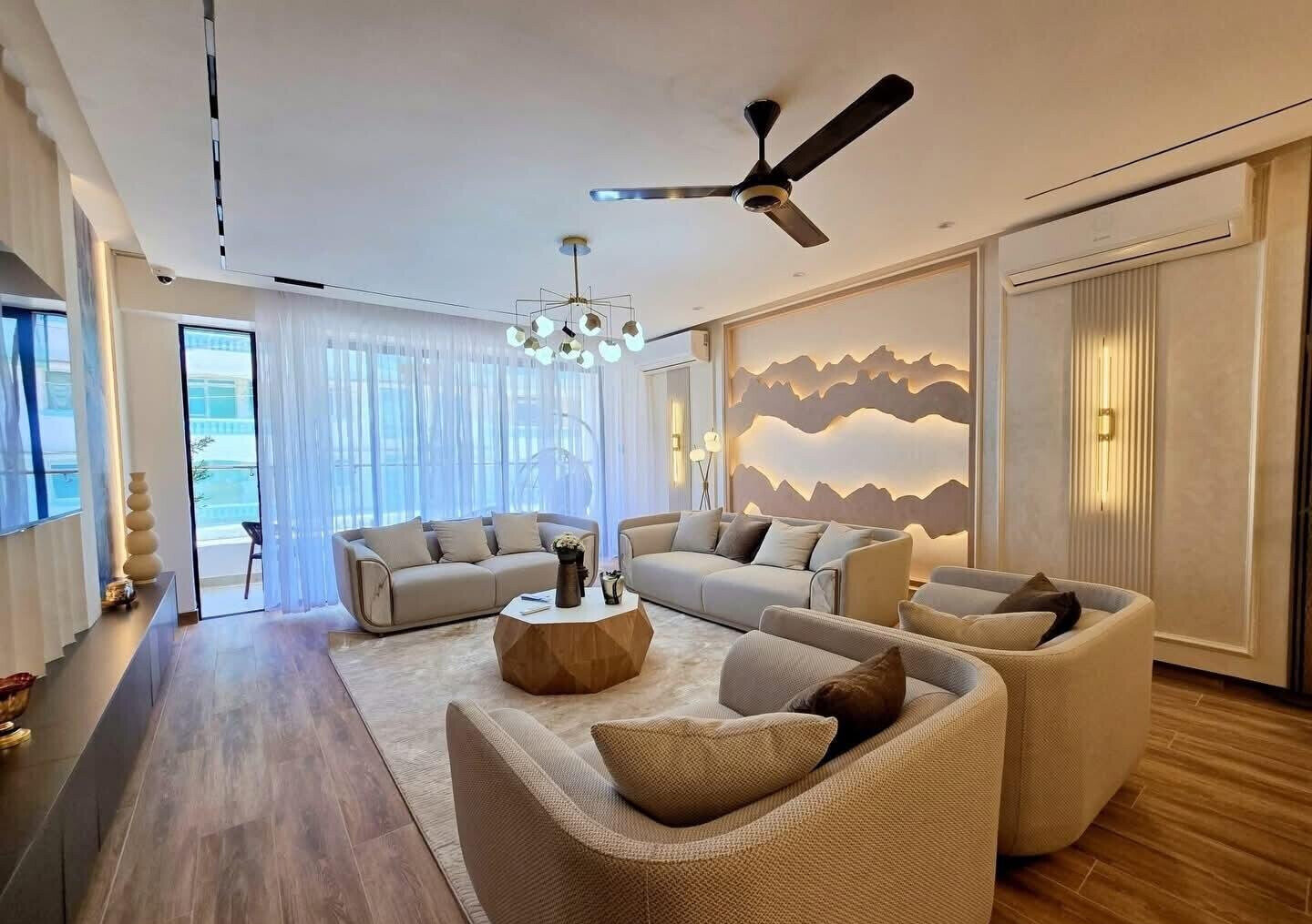 4BR Apartment with Pool, Gym & DSQ Near Links Road - Nyali