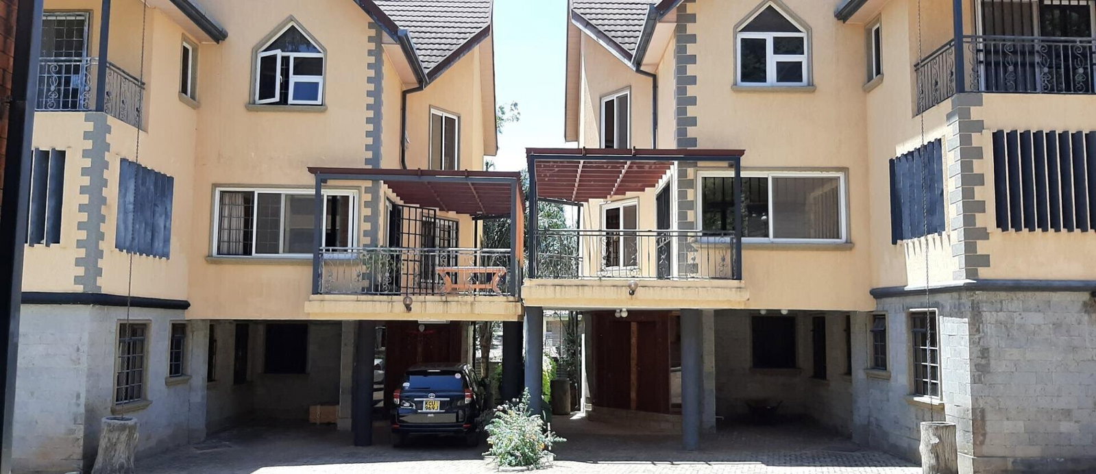 5-Ensuite Townhouse with Study & DSQ - Spring Valley