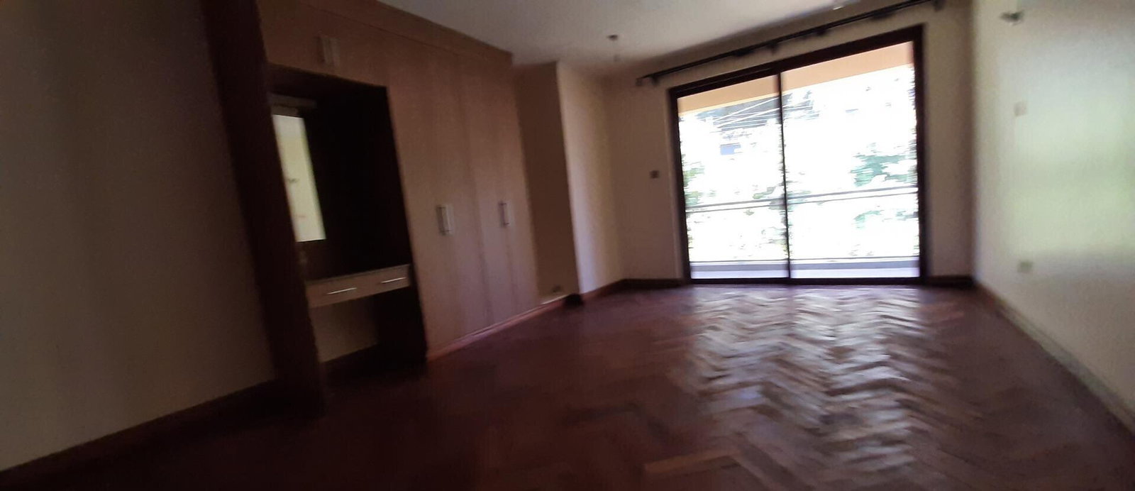 5-Ensuite Townhouse with Study & DSQ - Spring Valley