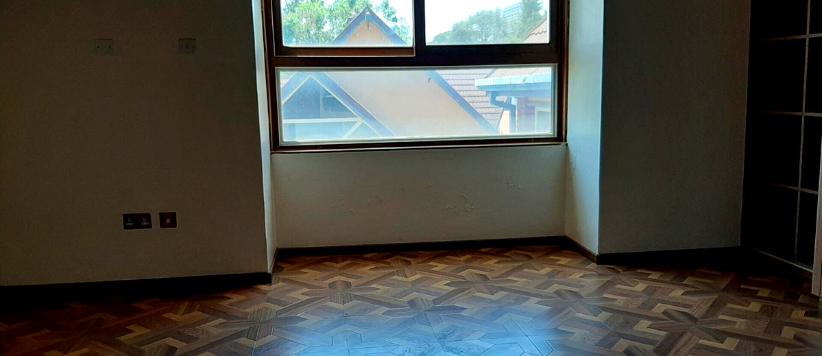 5-Ensuite Townhouse with Study & DSQ - Spring Valley