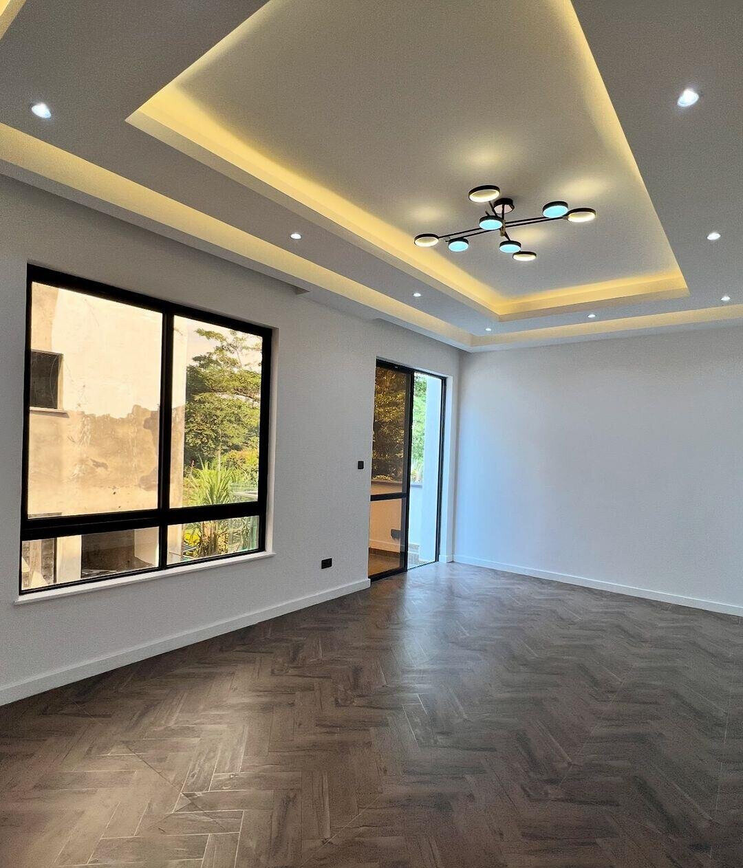 New 4-Ensuite Townhouse with DSQ & Solar - Lavington