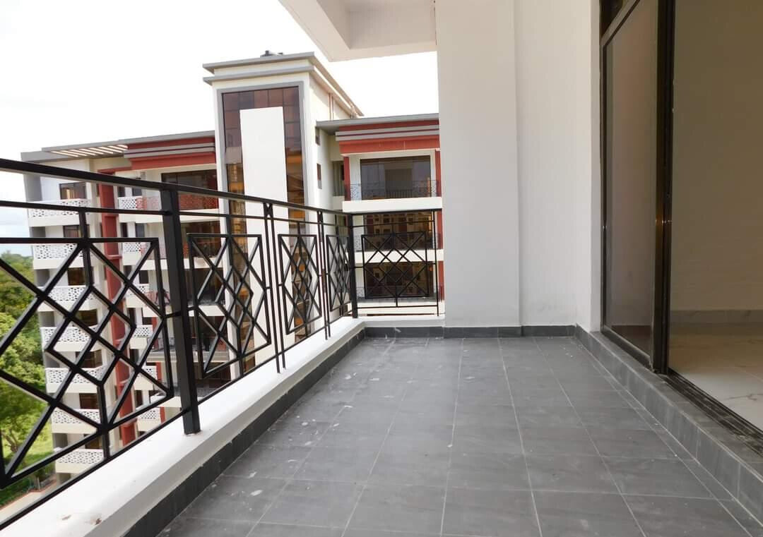 3BR All-Ensuite with Sunken Lounge & Pool - Nyali, Mombasa