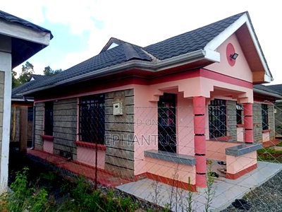 3bdrm Bungalow in Kenyatta Road for sale - Image 3