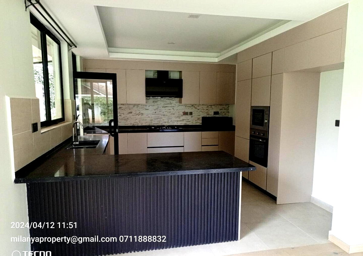 4BR Townhouse with Generator & Borehole - Lavington