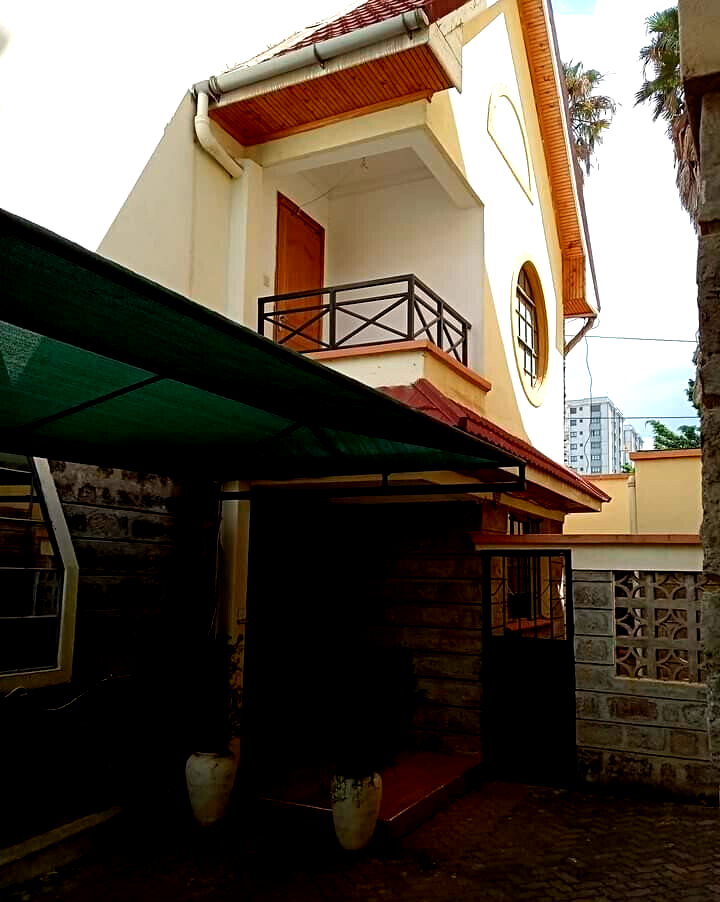 5-Ensuite Maisonette with Guest Wing & Lush Garden - Lavington