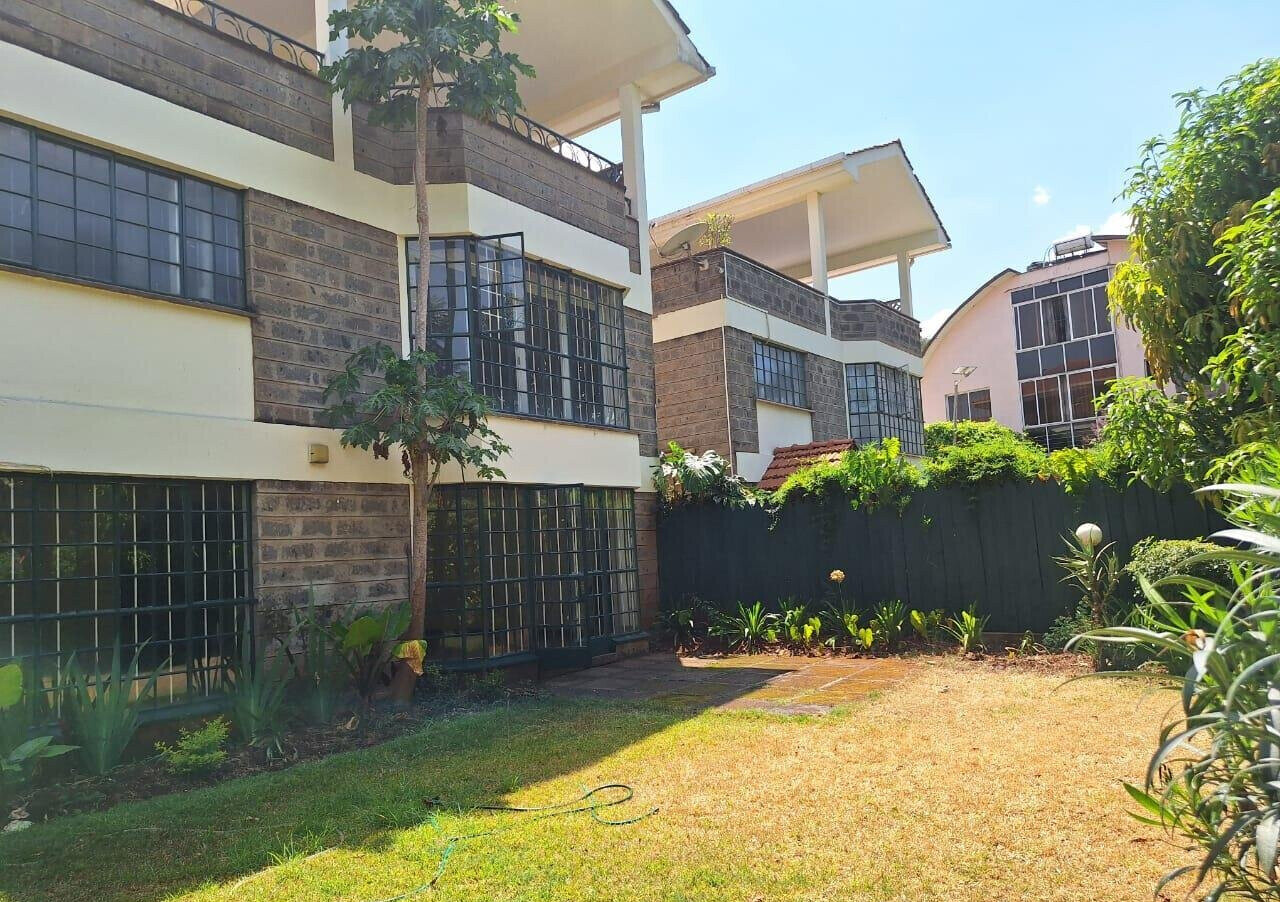 4-Ensuite Townhouse with Study & Private Garden - Spring Valley
