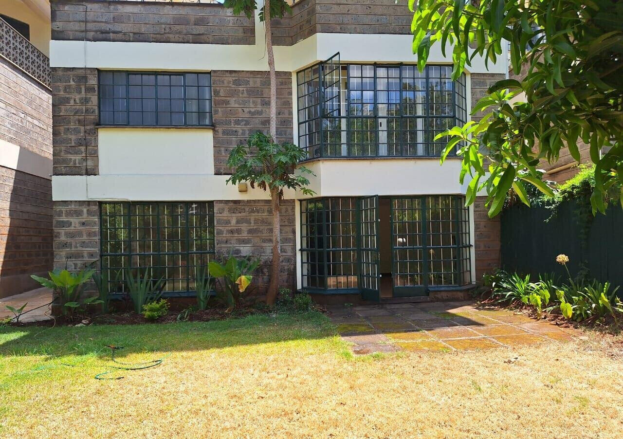 4-Ensuite Townhouse with Study & Private Garden - Spring Valley