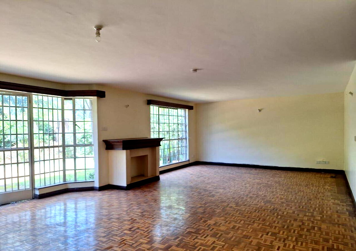 4-Ensuite Townhouse with Study & Private Garden - Spring Valley