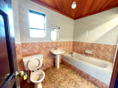 4bdrm Mansion in Runda for rent - Image 16