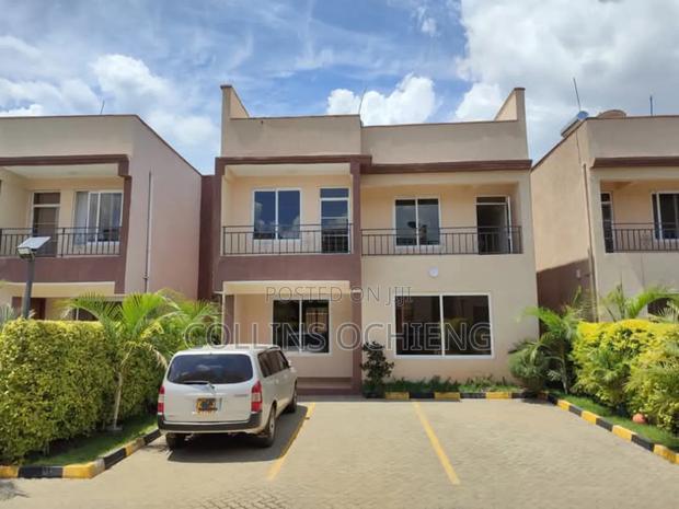 4bdrm Villa in Gateway Mall Area for sale