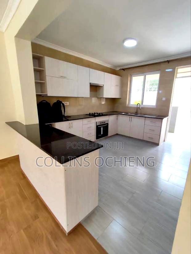 4bdrm Villa in Gateway Mall Area for sale