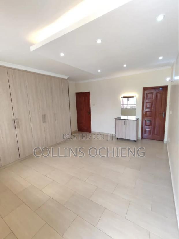 4bdrm Villa in Gateway Mall Area for sale