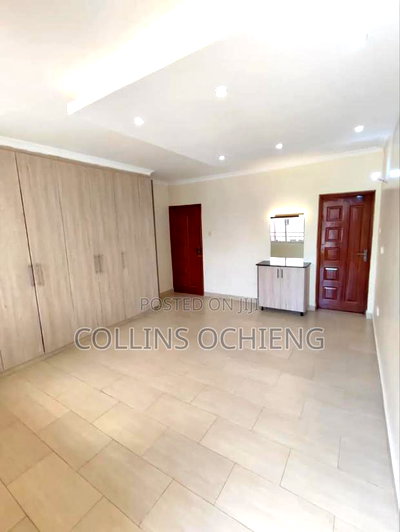 4bdrm Villa in Gateway Mall Area for sale - Image 9