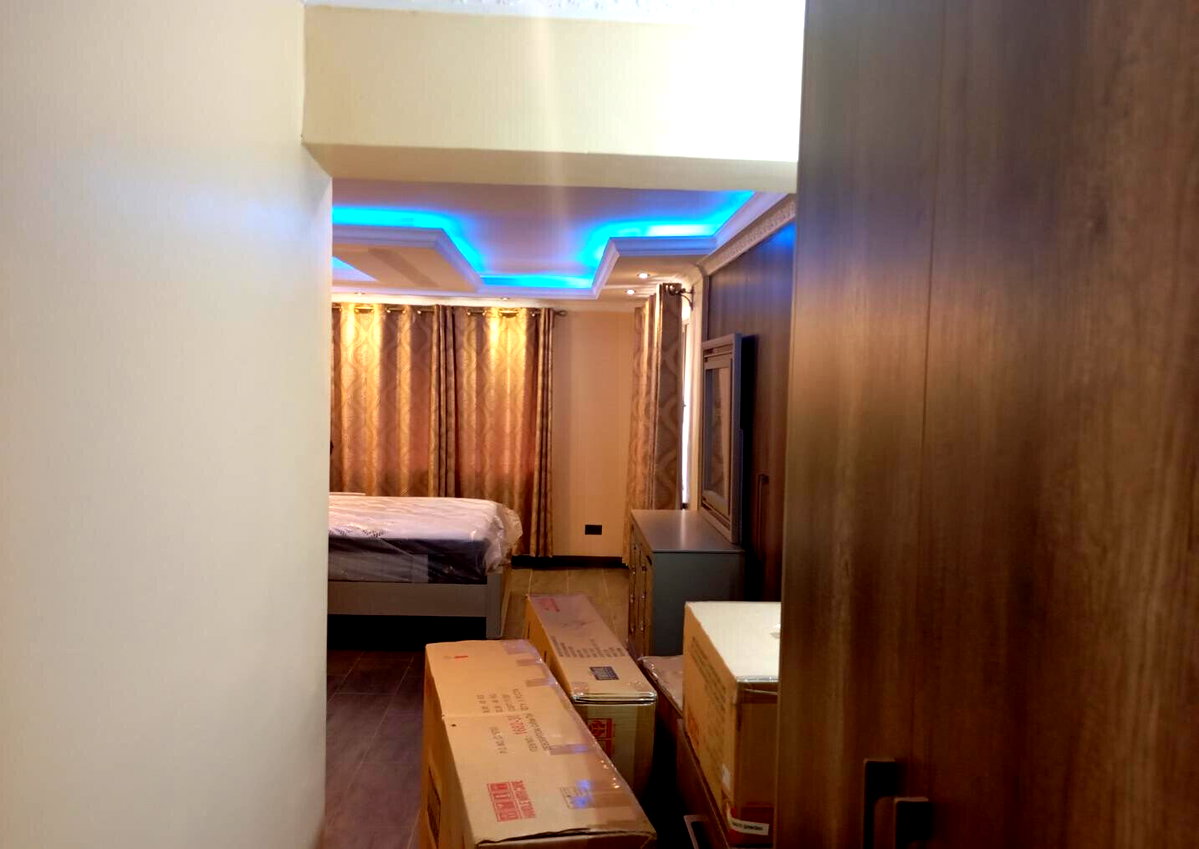 Multi-Level 5-Bed Townhouse with Double Lounge - Lavington