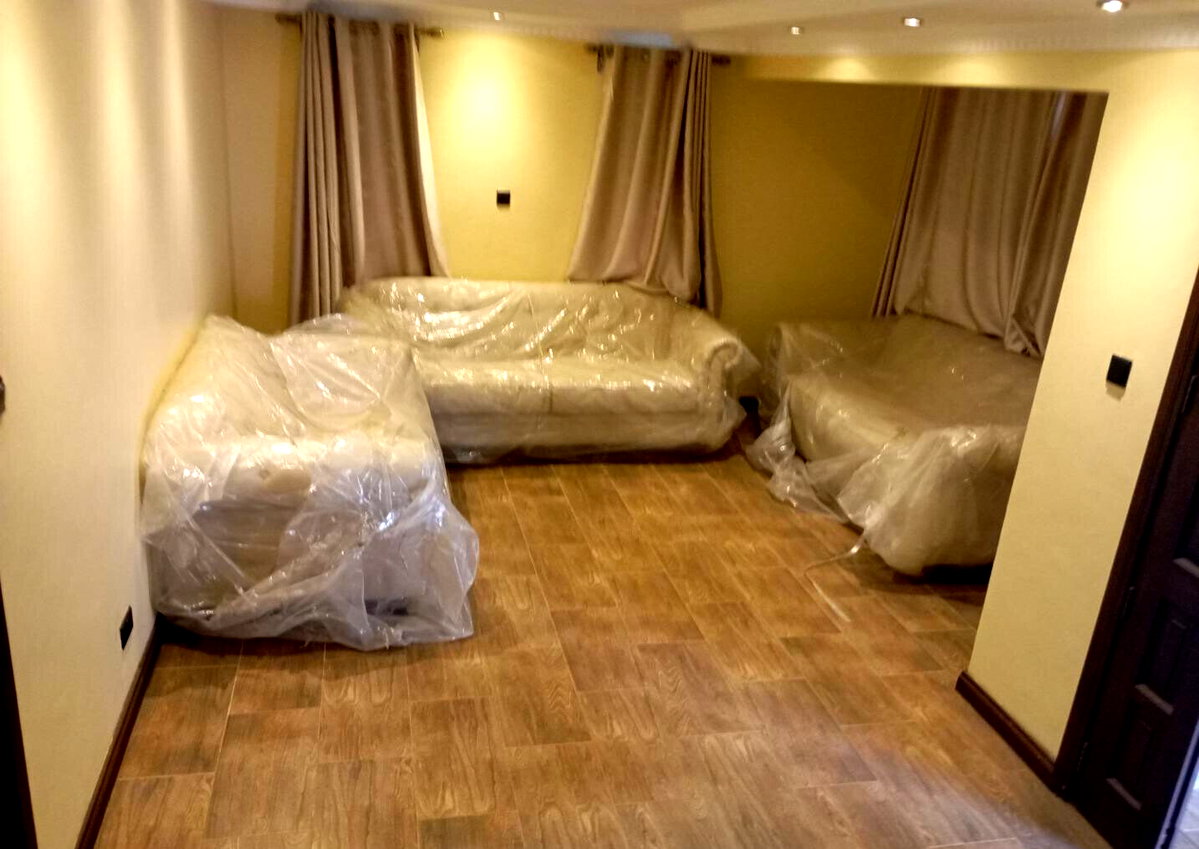 Multi-Level 5-Bed Townhouse with Double Lounge - Lavington