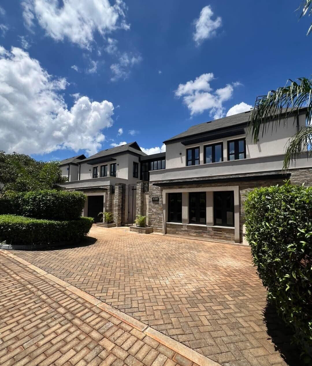 4BR Townhouse with Clubhouse, Gym & Co-Workspaces - Runda