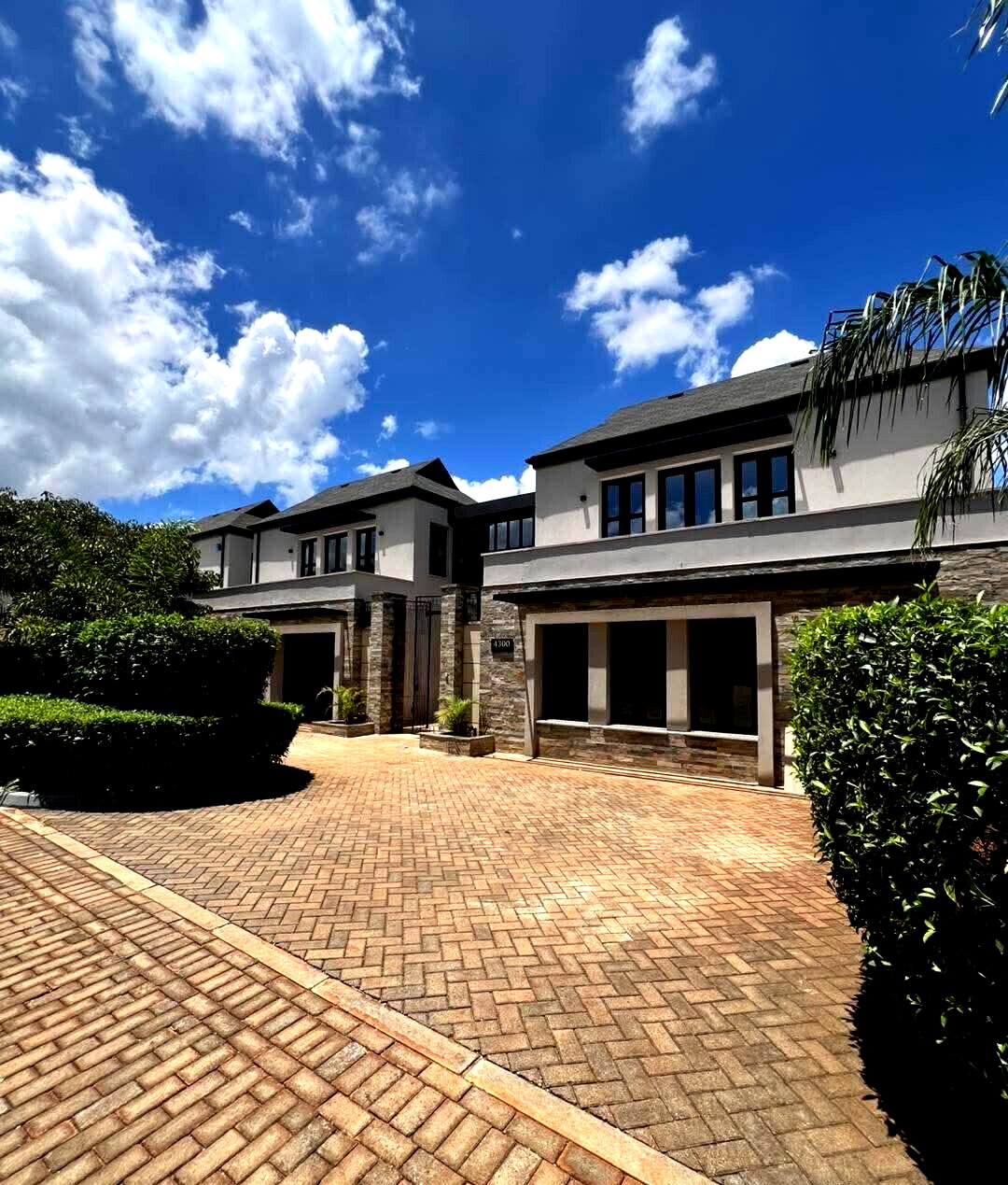 4BR Townhouse with Clubhouse, Gym & Co-Workspaces - Runda