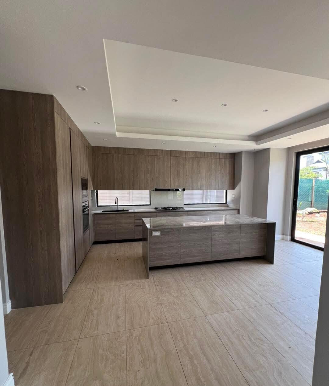 4BR Townhouse with Clubhouse, Gym & Co-Workspaces - Runda