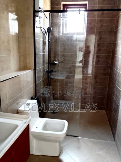 2bdrm Apartment in Parklands for rent - Image 1