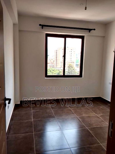 2bdrm Apartment in Parklands for rent - Image 2