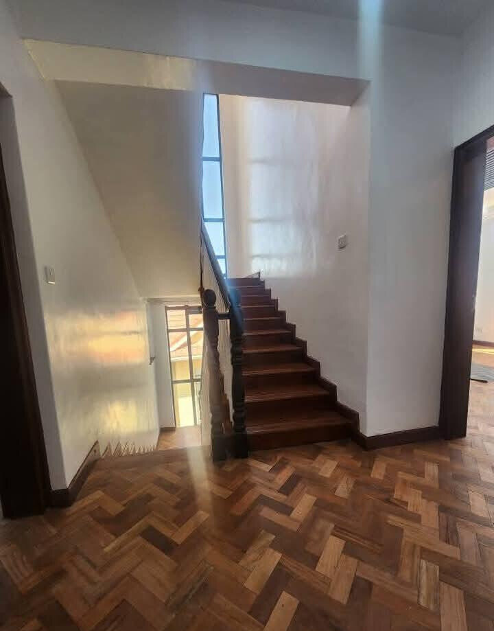 5BR All-Ensuite Townhouse with Rooftop Terrace & DSQ - Ngong